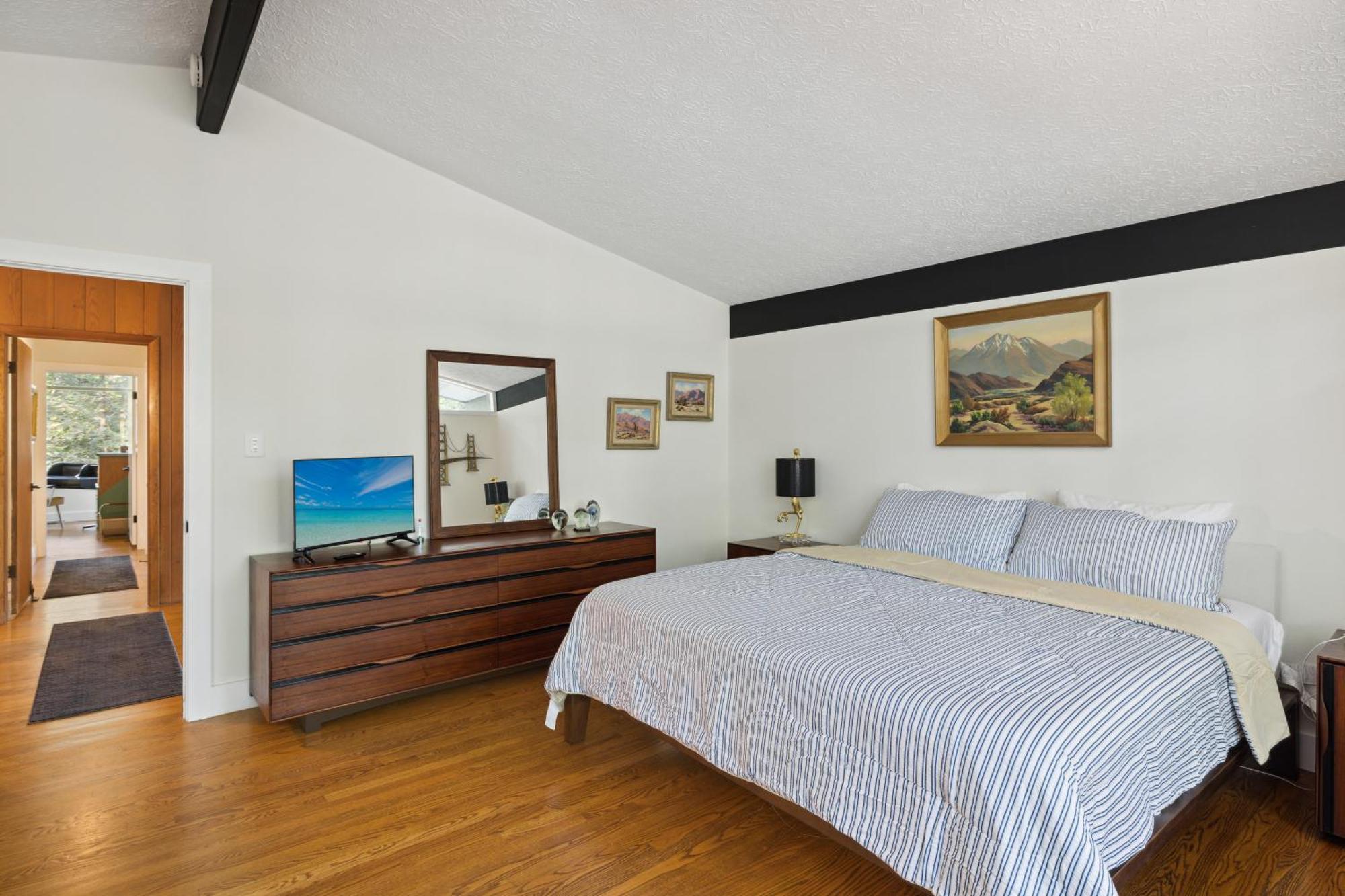 Pineview Haven Holiday home